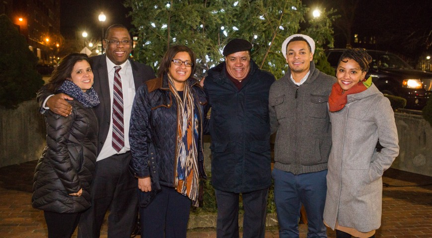 Roxbury Community Comes Together for Cruz Companies’ 31st Annual Tree Lighting Ceremony